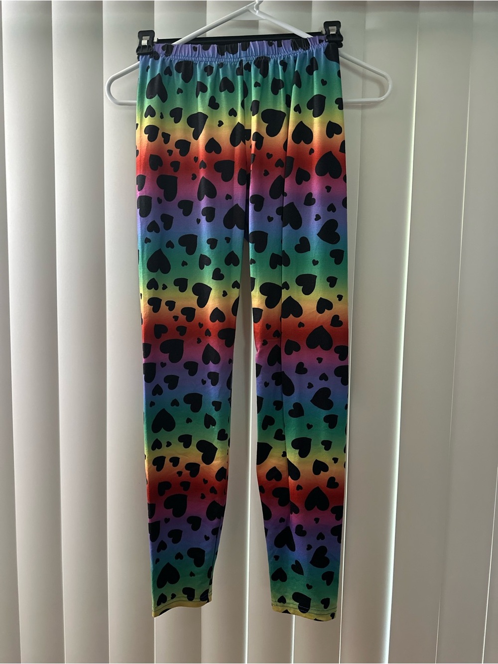 SHEIN Rainbow Gradient Heart Print Leggings - Black Hearts on Multicolor